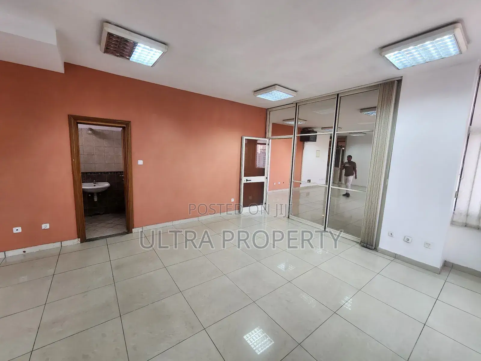 95sqm Office