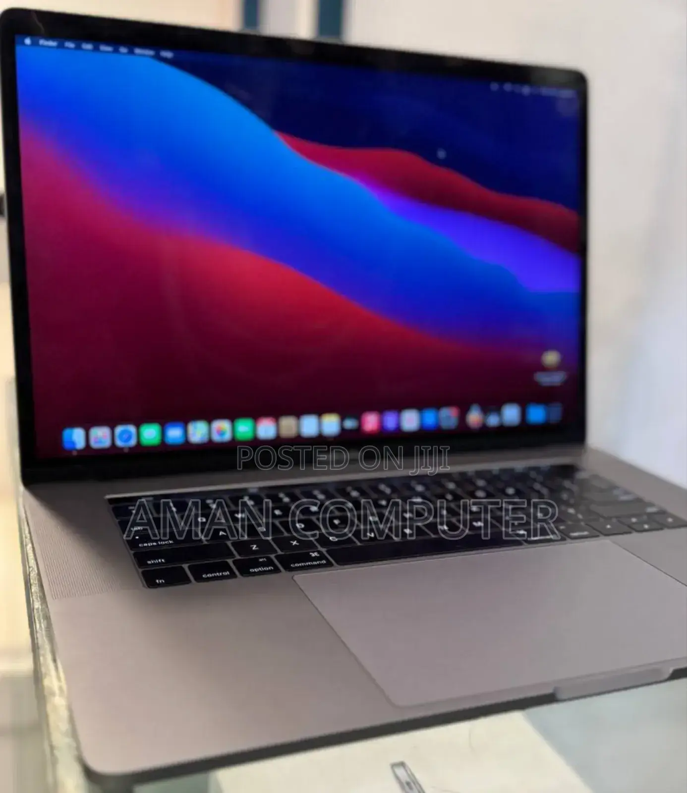 New Laptop Apple MacBook Pro 2016 16GB Intel Core I7 SSD 256GB