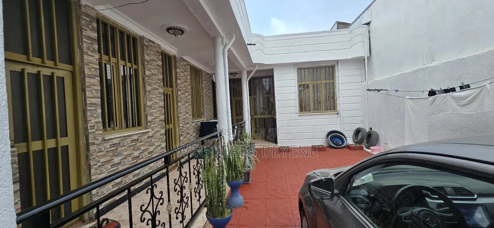 5bdrm House in Kolfe Keranio for sale