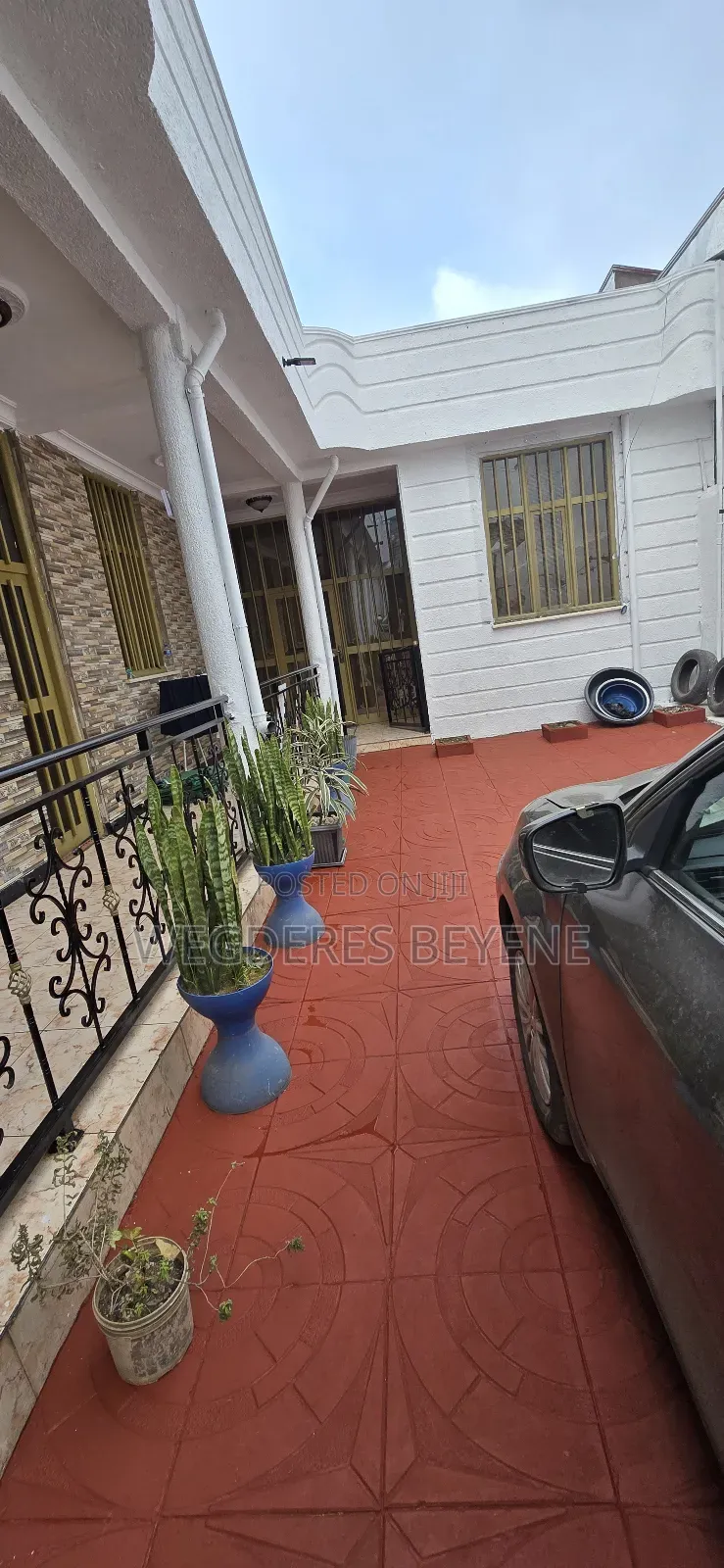 5bdrm House in Kolfe Keranio for sale