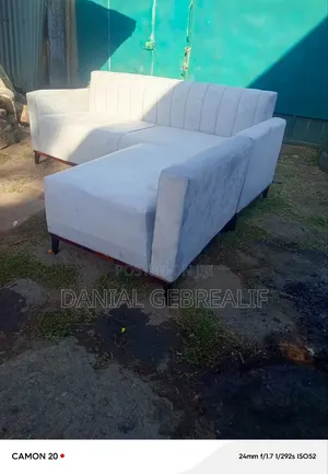 Sofa Code 4043