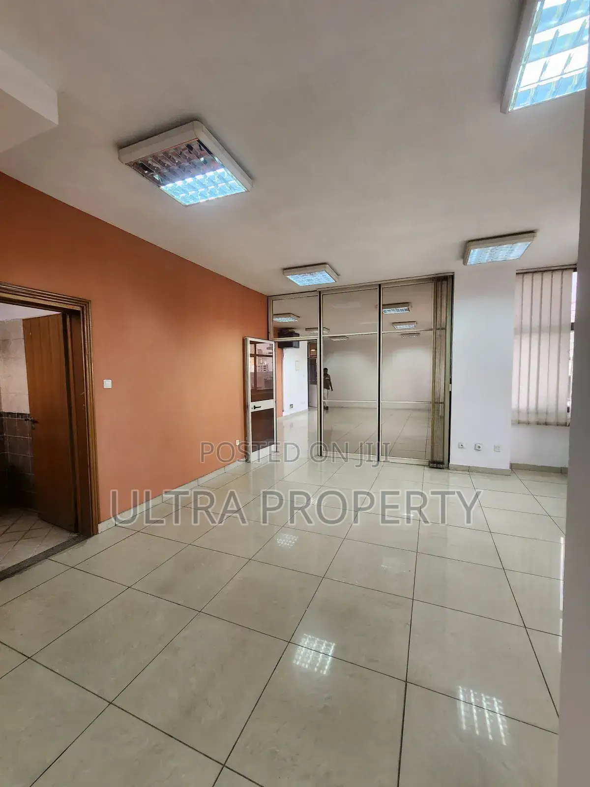 112sqm Office