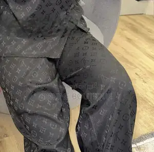 Lv 2pic Clothes