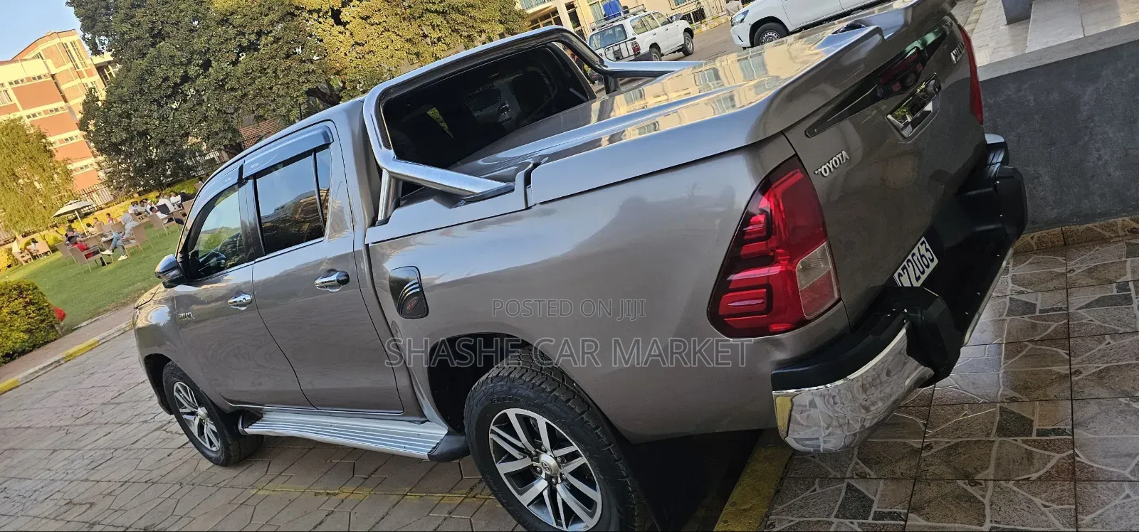 Toyota Hilux 2019 Silver