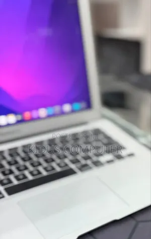 New Laptop Apple MacBook Air 2015 8GB Intel Core I5 SSD 256GB