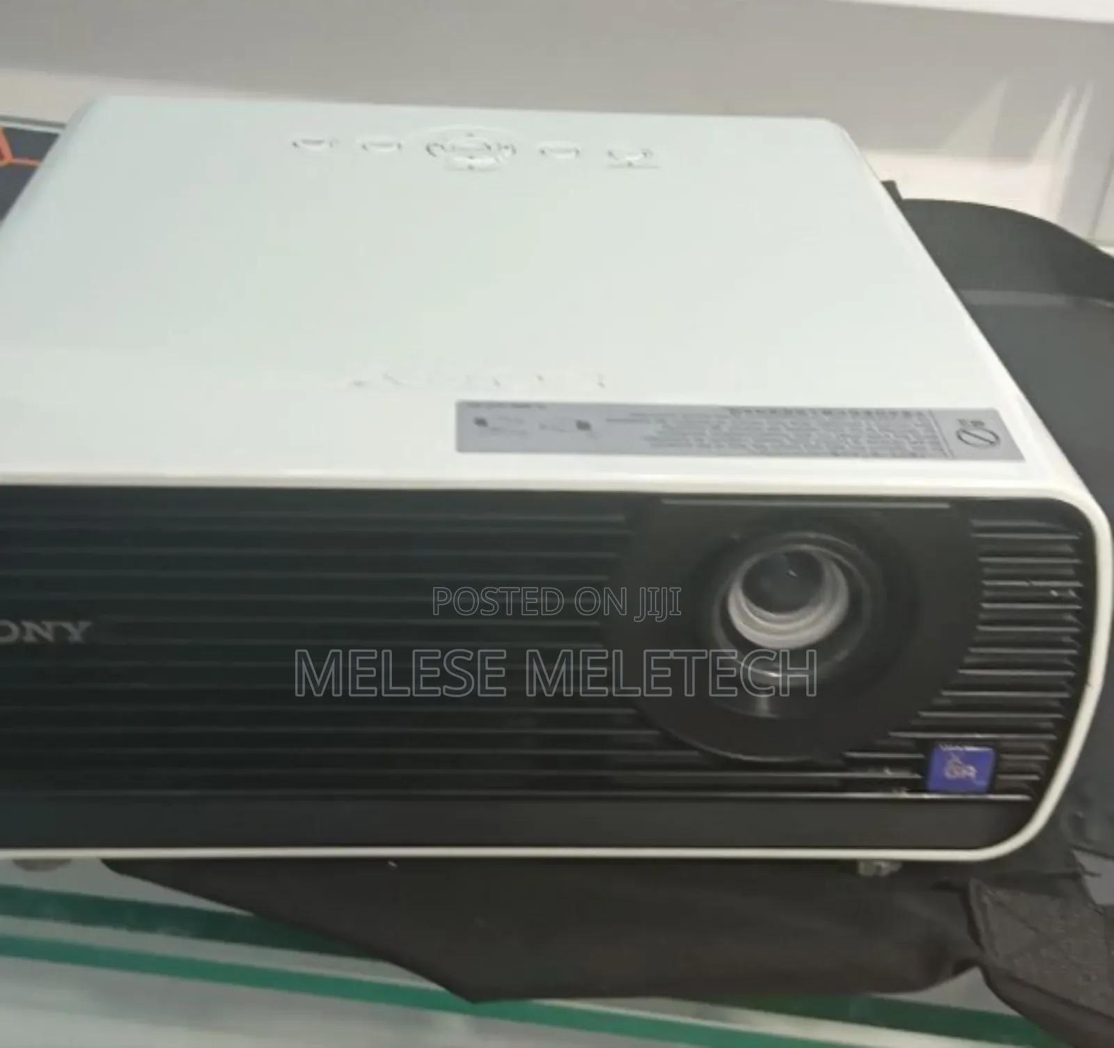 Sony VPL-X100 Projector
