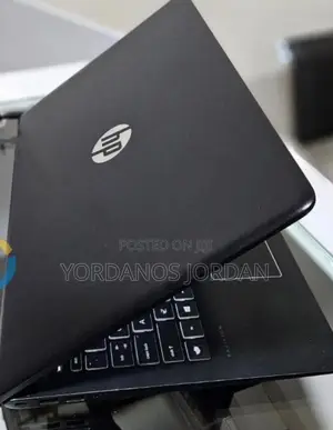 New Laptop HP Pavilion 15 8GB Intel Core I7 SSD 256GB
