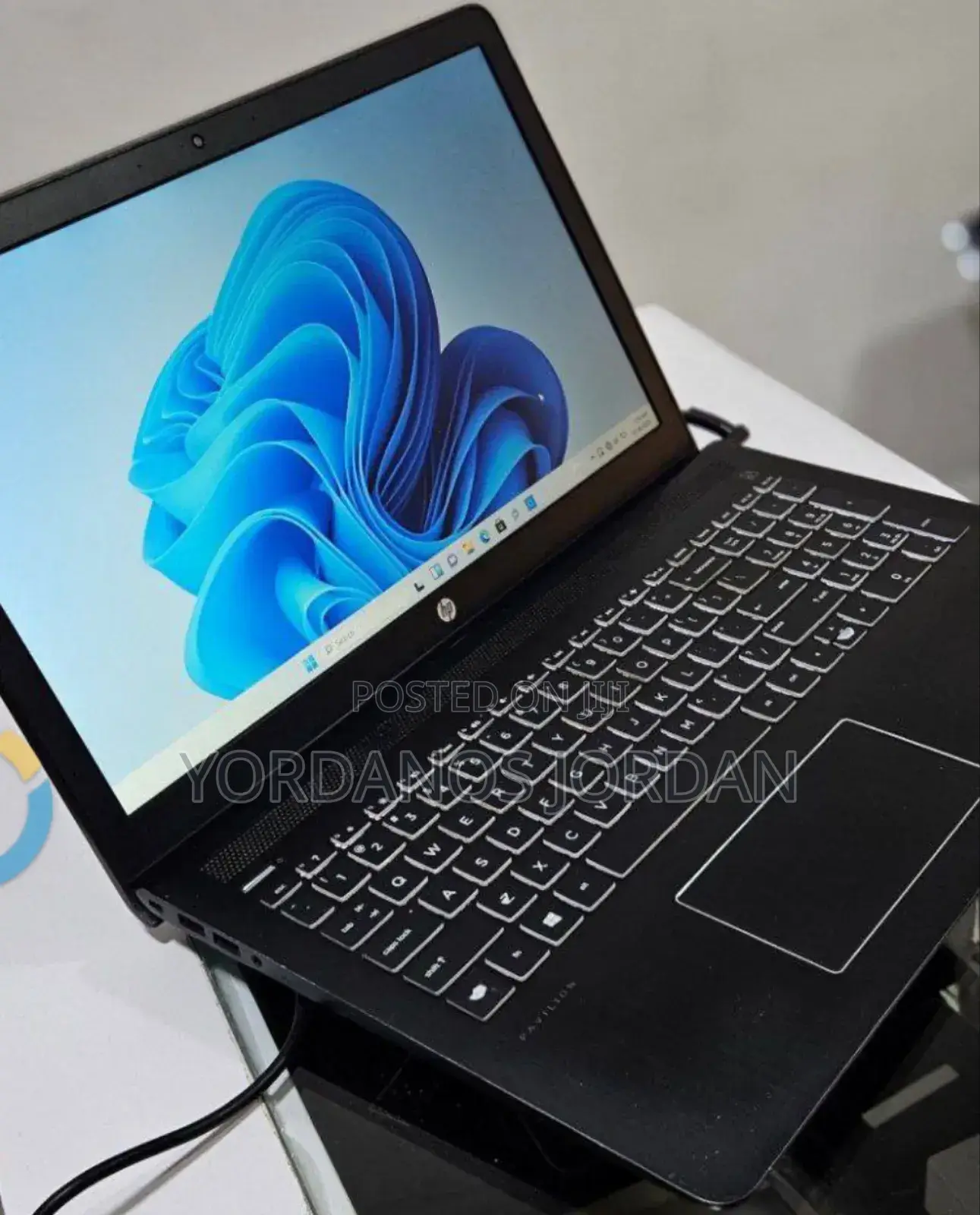 New Laptop HP Pavilion 15 8GB Intel Core I7 SSD 256GB