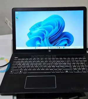 New Laptop HP Pavilion 15 8GB Intel Core I7 SSD 256GB