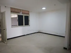4bdrm House in Addis Abeba Semit, Bole for sale
