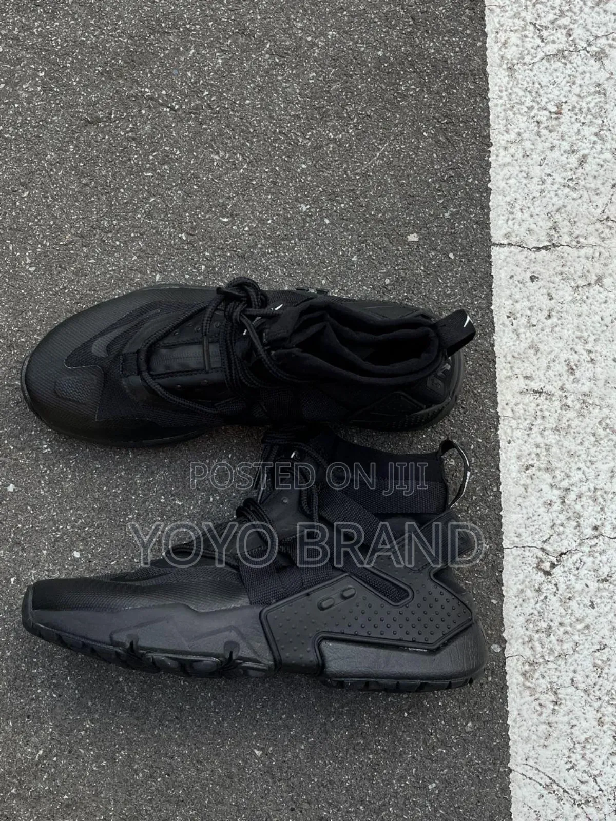 Nike Grip Huarache Triple Black Fashion Boots