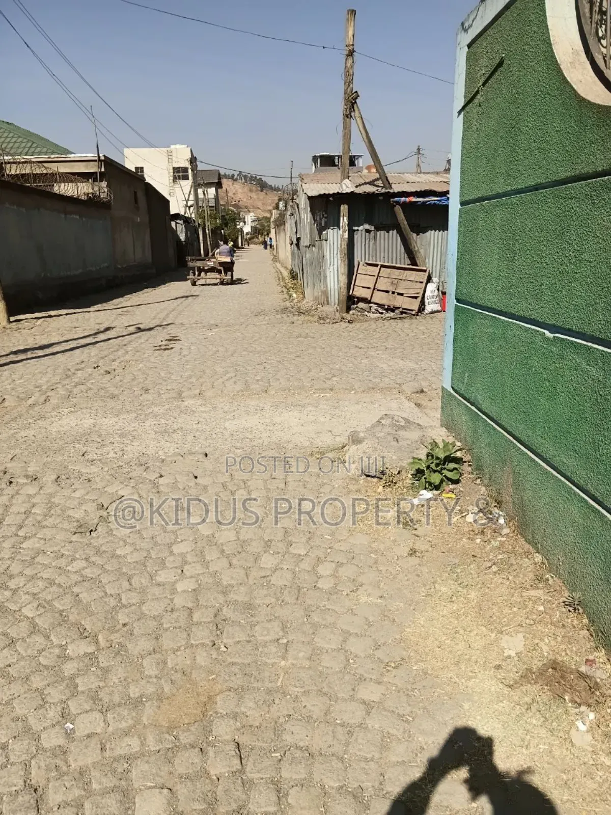 6bdrm House in Nasswe Real State, Nifas Silk-Lafto for sale
