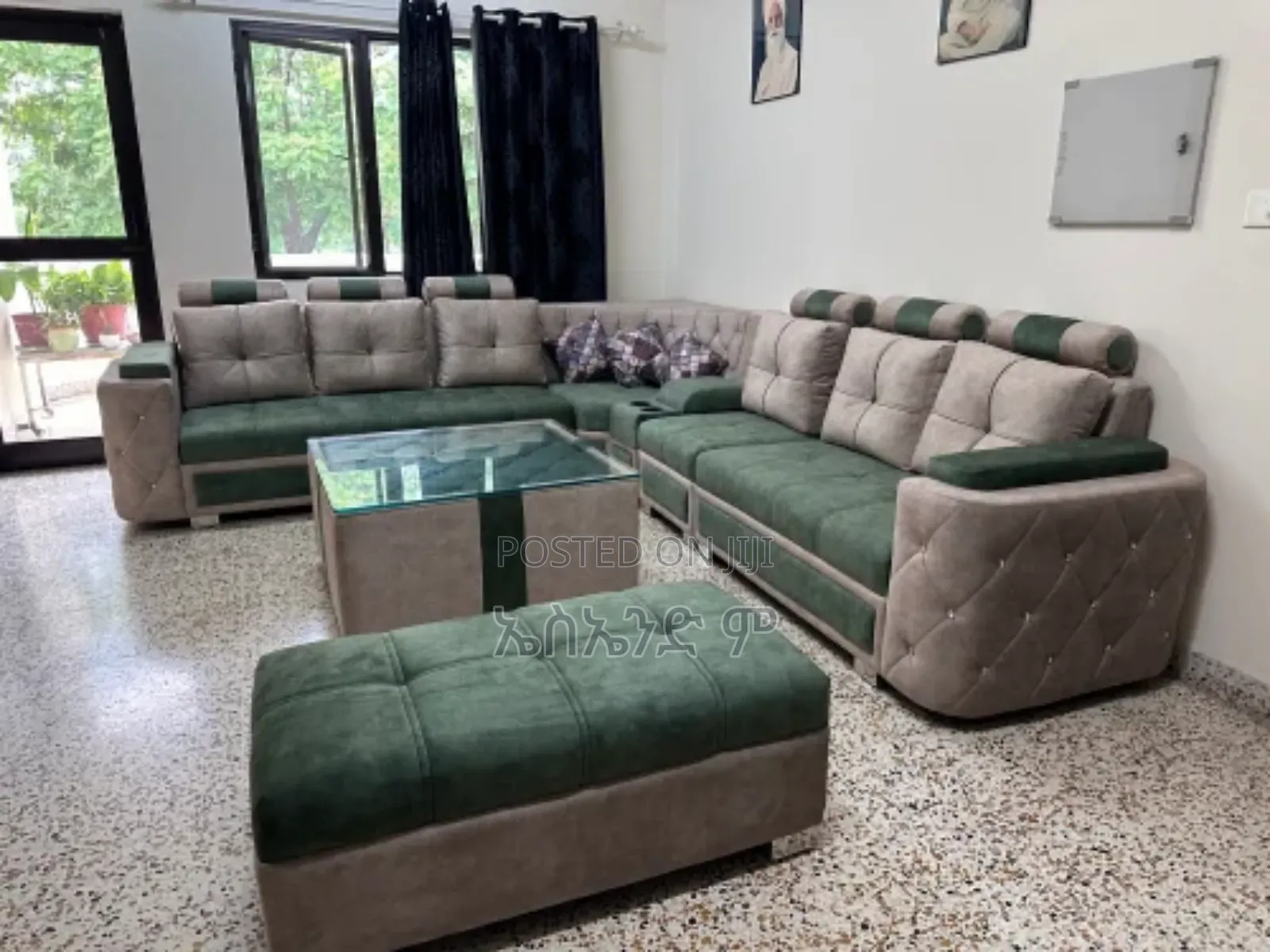 Butajira Sofa Design With Table