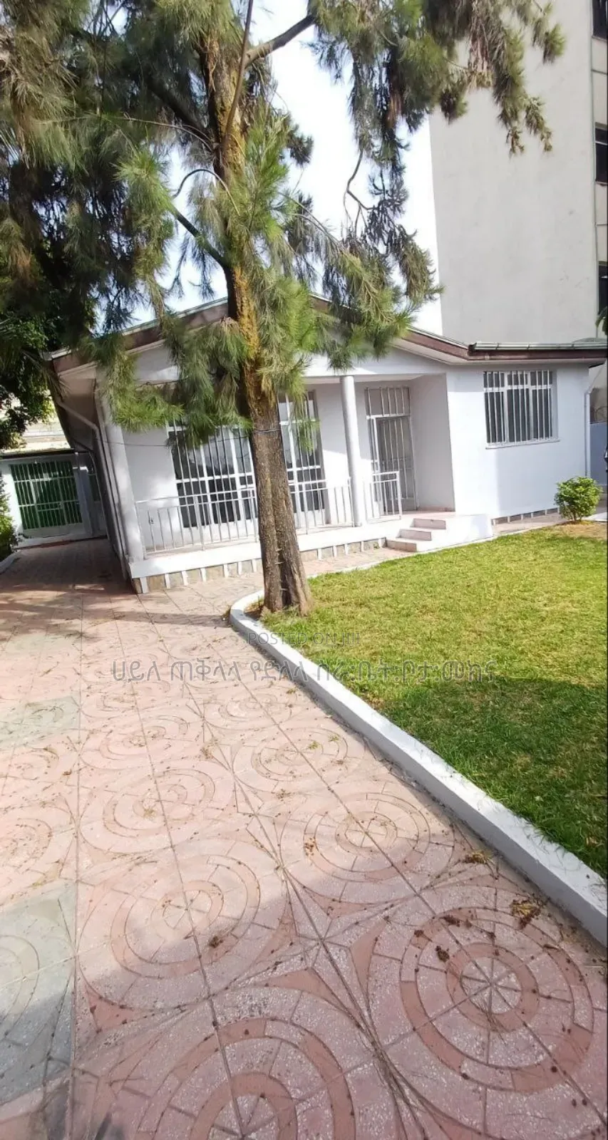 Furnished 6bdrm Villa in Ayat Area Ideal, Yeka for sale