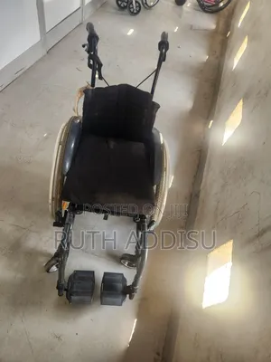 Aluminum Patient Transfer Chair Wheel Folding High Strength Wheelchair