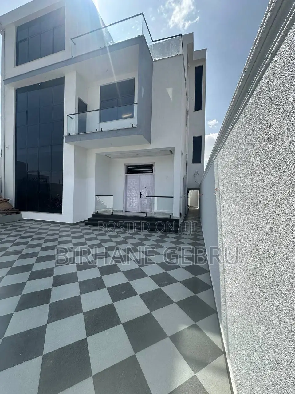 7bdrm House in G+2 House, Yeka for sale