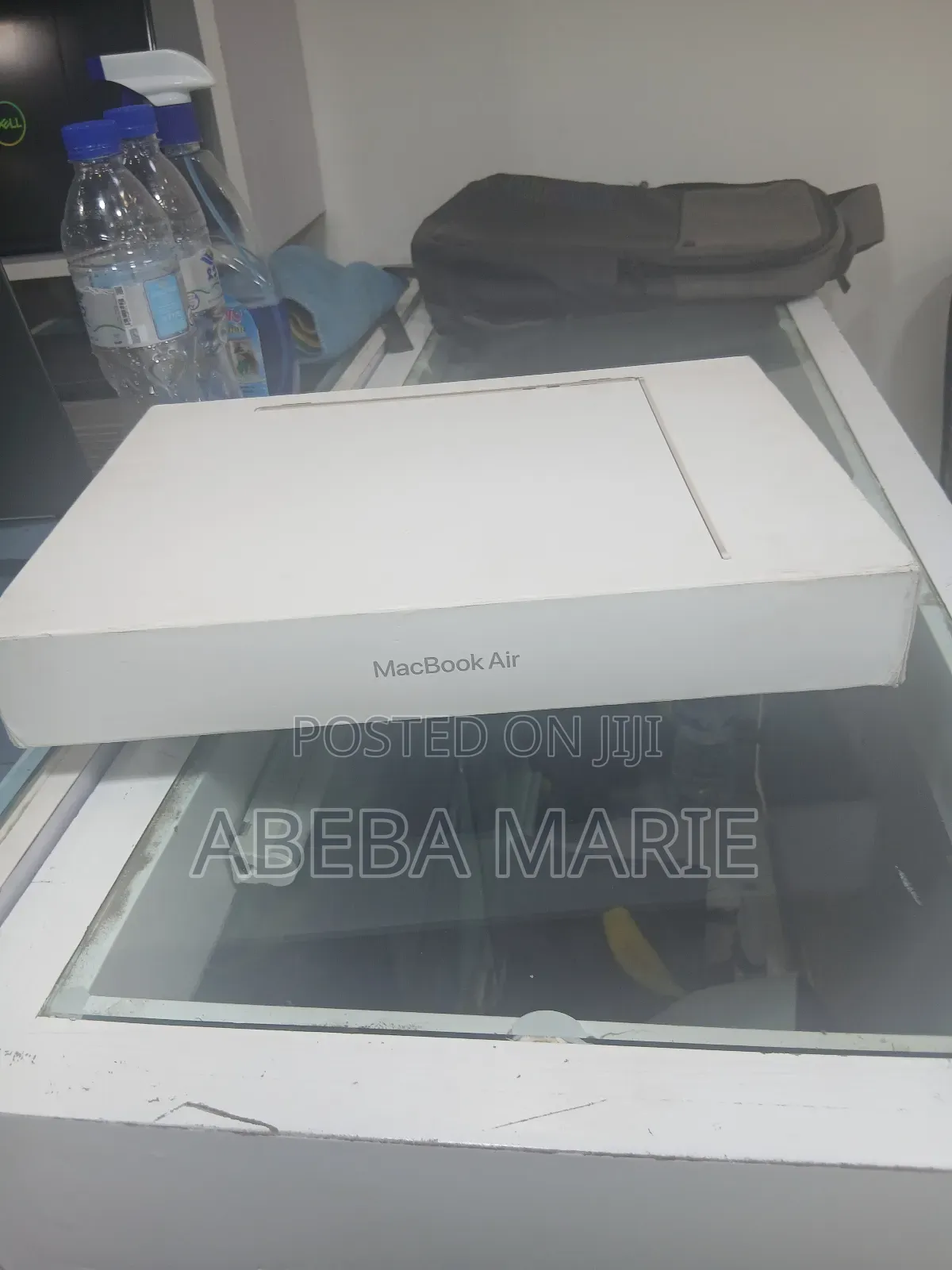 New Laptop Apple MacBook Air 2025 M4 15-Inch 16GB Apple M4 SSD 256GB