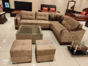 Quaint Couch Sofa Design With Table
