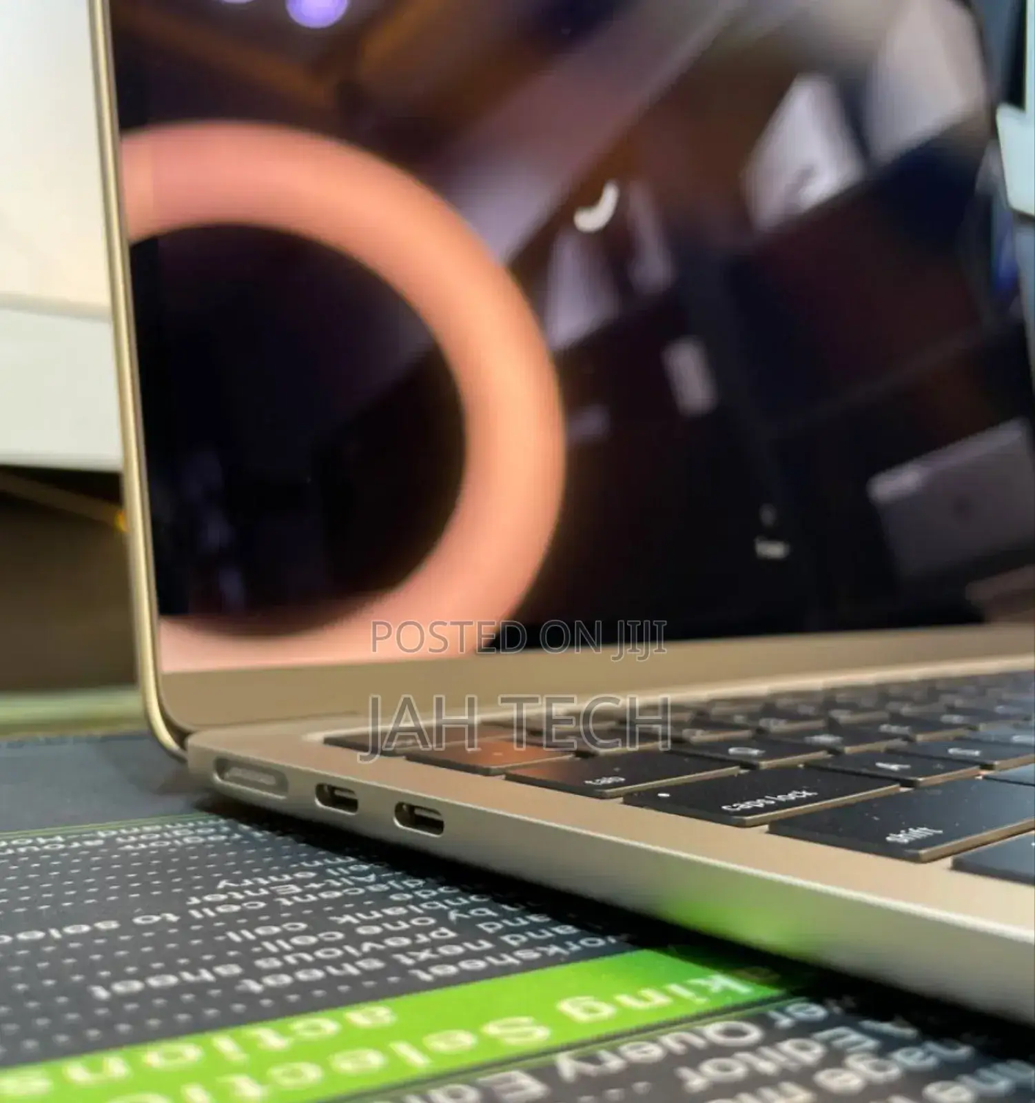 New Laptop Apple MacBook Air 2024 M3 13-Inch 8GB Apple M3 SSD 256GB