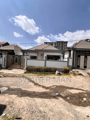 Furnished 5bdrm Villa in Ayat Compaund, Yeka for sale