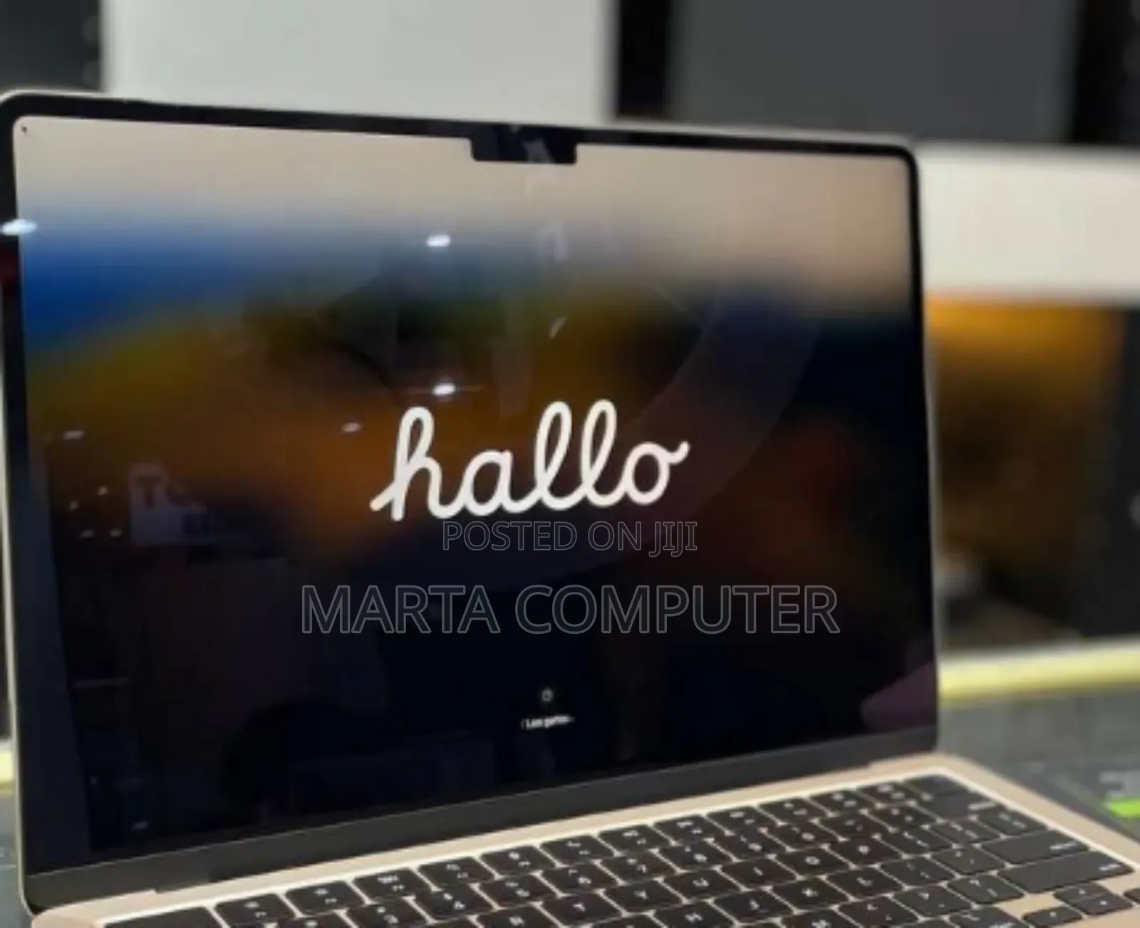 New Laptop Apple MacBook Air 2024 M3 13-Inch 8GB Apple M3 SSD 256GB