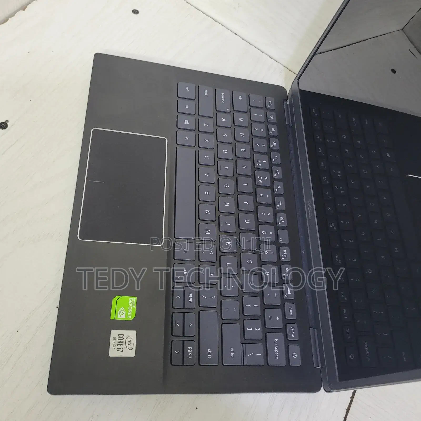 New Laptop Dell Vostro 13 5370 8GB Intel Core I5 SSD 256GB