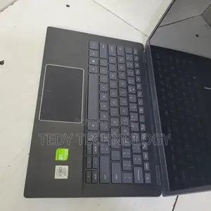New Laptop Dell Vostro 13 5370 8GB Intel Core I5 SSD 256GB