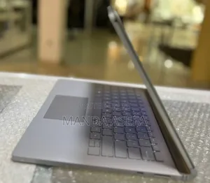 New Laptop Microsoft Surface Book 3 16GB Intel Core I7 SSD 256GB