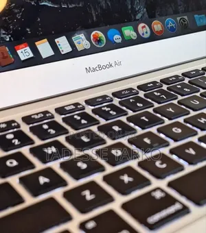 New Laptop Apple MacBook Air 2015 4GB SSD 128GB