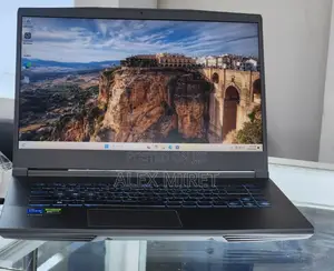 New Laptop MSI 16GB Intel Core I5 SSD 512GB