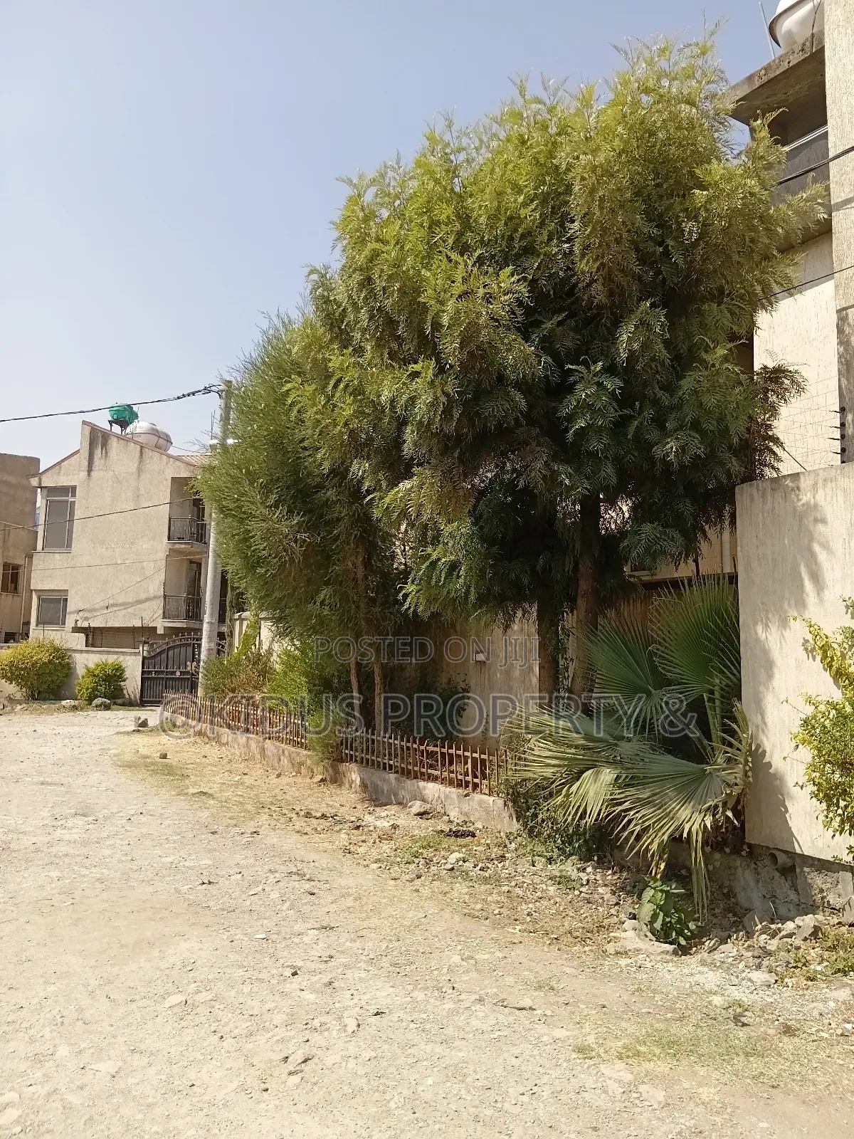 6bdrm House in Nasswe Real State, Nifas Silk-Lafto for sale