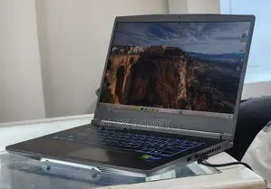 New Laptop MSI 16GB Intel Core I5 SSD 512GB