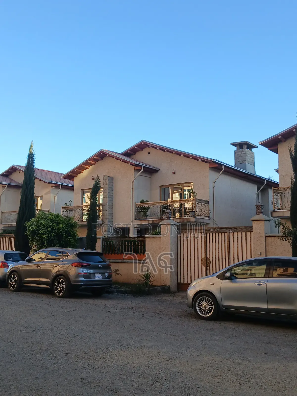 3bdrm House in 270 ካሬ G+1 አያት አካባቢ , Bole for sale