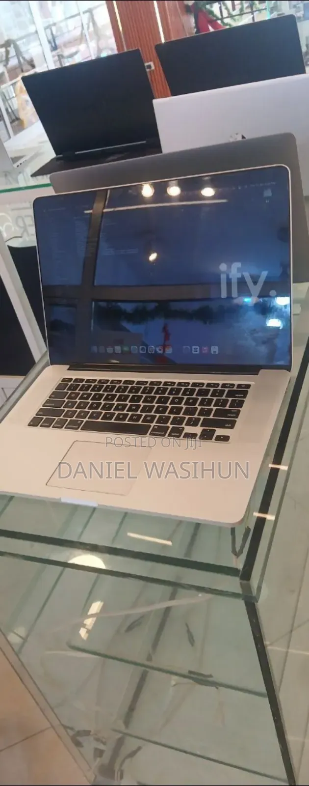 New Laptop Apple MacBook 2015 16GB Intel Core i7 SSD 256GB