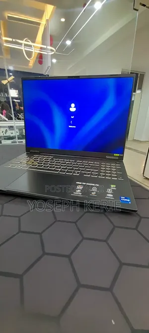 New Laptop Asus TUF Gaming F16 32GB Intel Core i7 SSD 1T