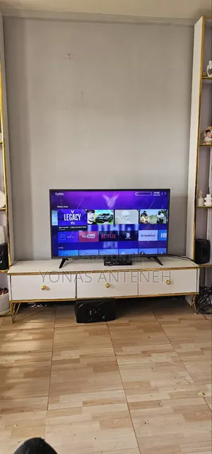 Tv Stand (Uv)