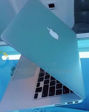 New Laptop Apple MacBook Air 2014 4GB Intel Core I5 SSD 256GB