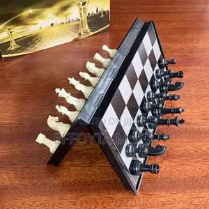 High Quality Board Foldable Magnetic Chess Set