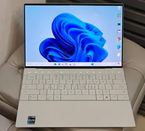 New Laptop Dell XPS 13 32GB Intel Core I7 SSD 1T