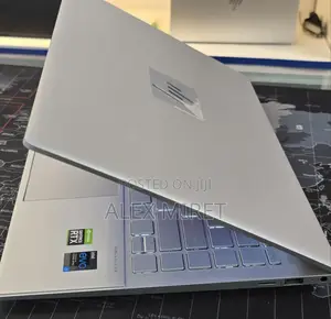 New Laptop HP Envy 14 16GB Intel Core I7 SSD 1T