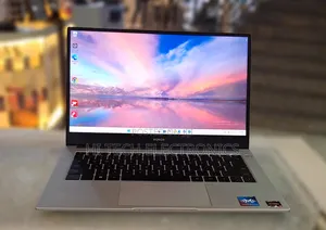 New Laptop 16GB AMD Ryzen 5 SSD 512GB