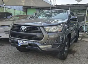 Toyota Hilux Revo Smart Cab Deisel 2.8 AWD 2021 Matt Black