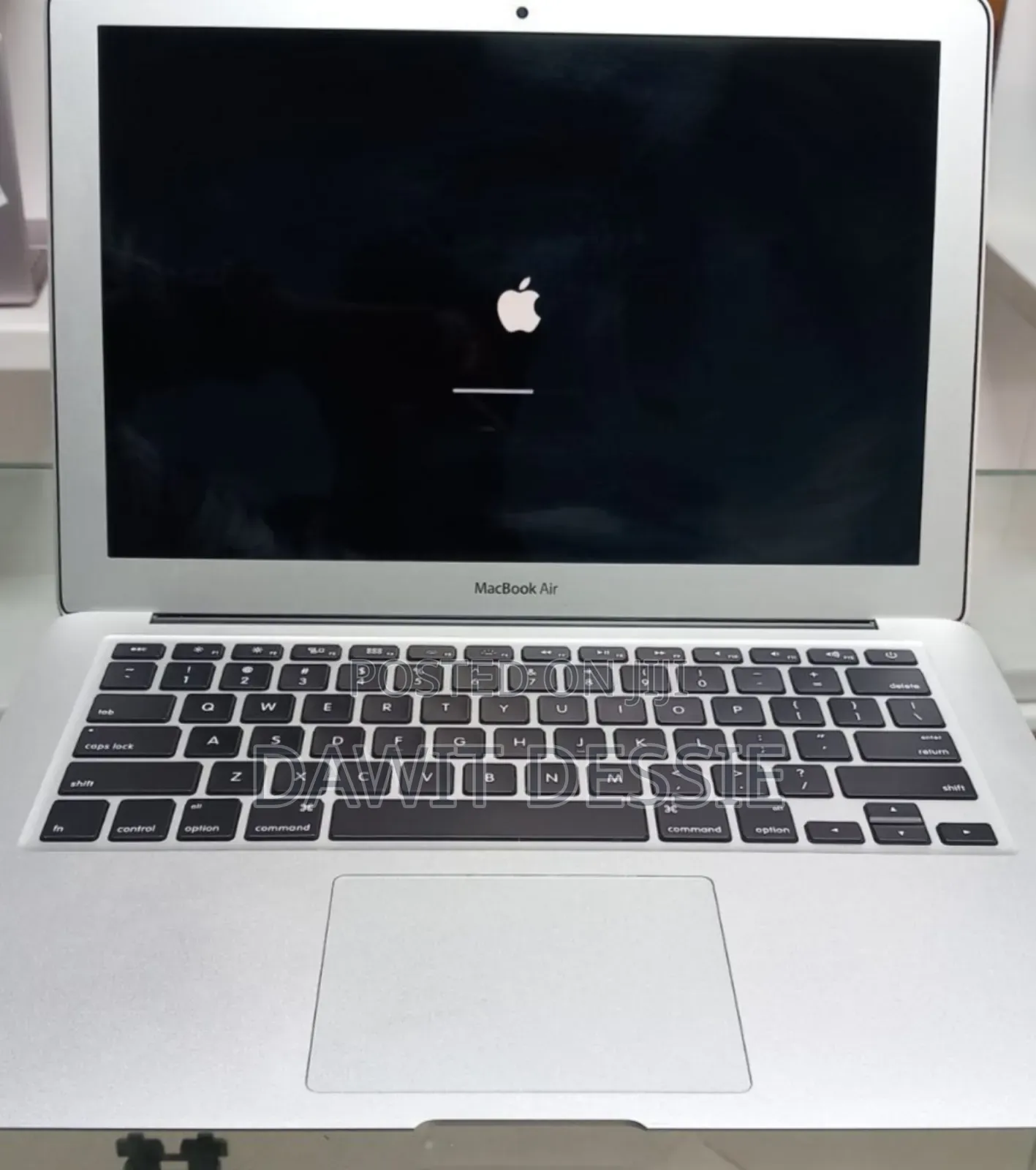 New Laptop Apple MacBook Air 2015 8GB Intel Core I5 SSD 256GB
