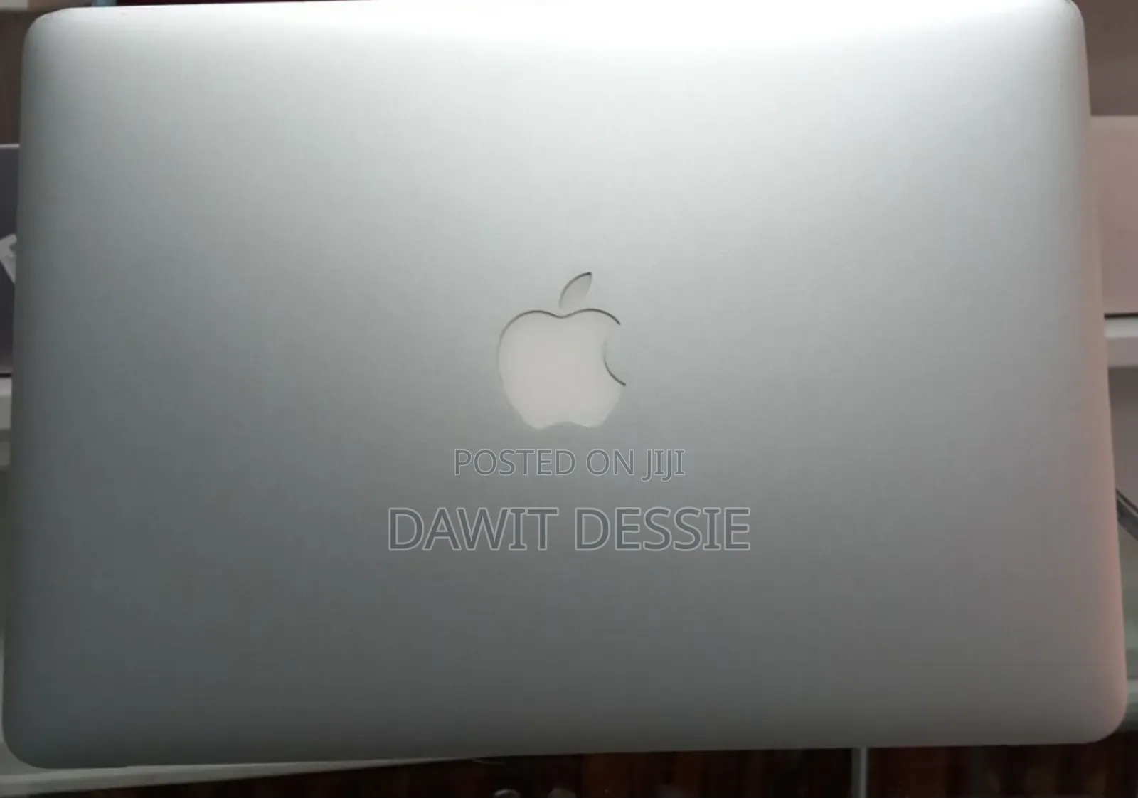 New Laptop Apple MacBook Air 2015 8GB Intel Core I5 SSD 256GB