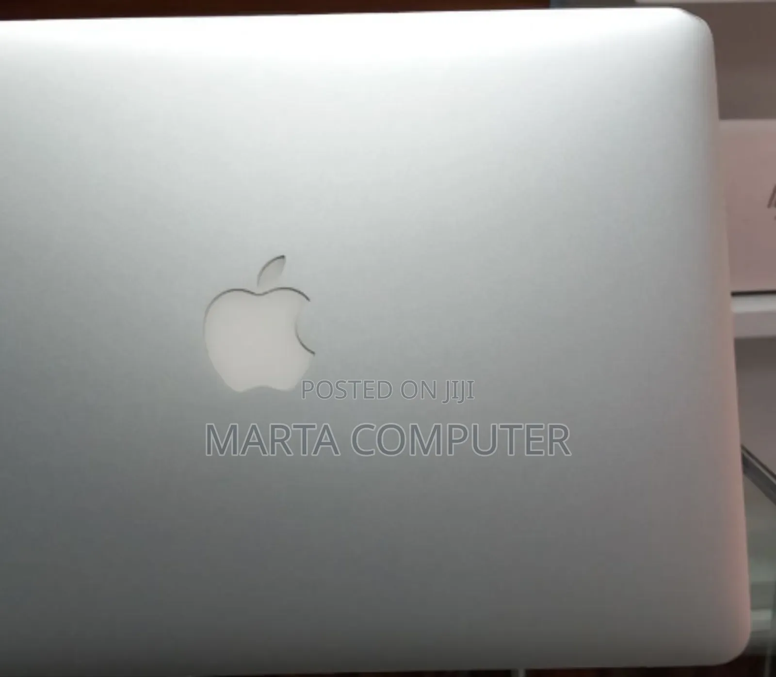 New Laptop Apple MacBook Air 2015 8GB Intel Core I5 SSD 256GB
