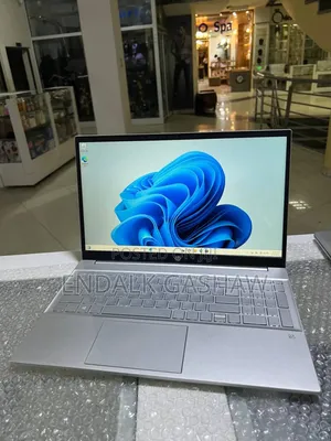 New Laptop HP Pavilion 15 16GB Intel Core I7 SSD 512GB