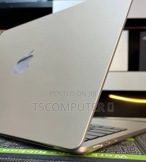 New Laptop Apple MacBook Air 2024 M3 13-Inch 16GB Apple M3 SSD 256GB