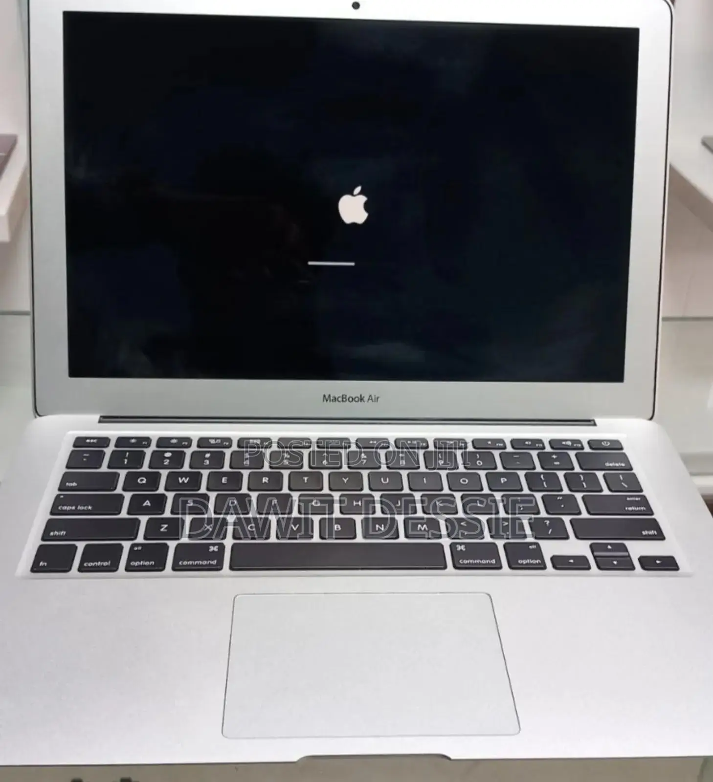 New Laptop Apple MacBook Air 2015 8GB Intel Core I5 SSD 256GB