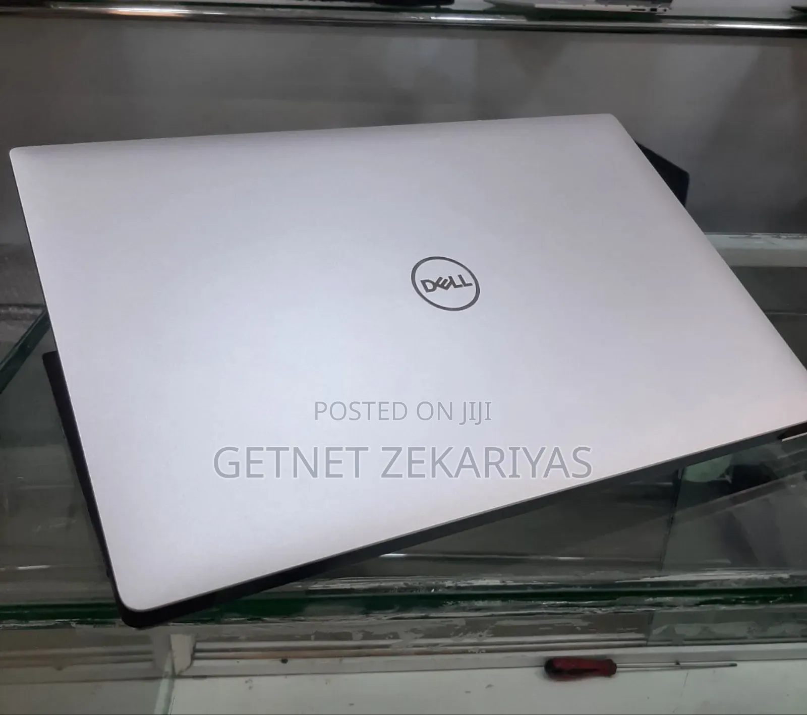 New Laptop Dell Precision 15 5510 16GB Intel Core I9 SSD 512GB
