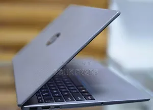 New Laptop HP 15-Da3007nia 16GB Apple M1 Pro SSD 512GB